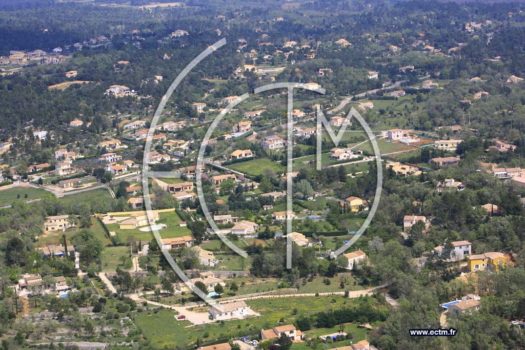 Photo arienne de Saint Maximin la Sainte Baume