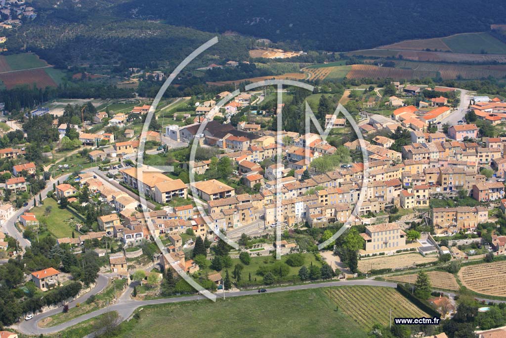 Photo arienne de Seillons Source d Argens