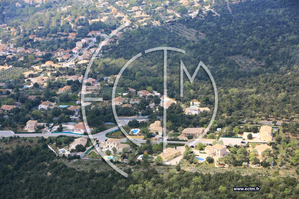 Photo arienne de Seillons Source d Argens