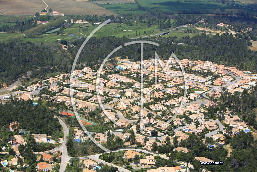 Photo arienne de Nans les Pins