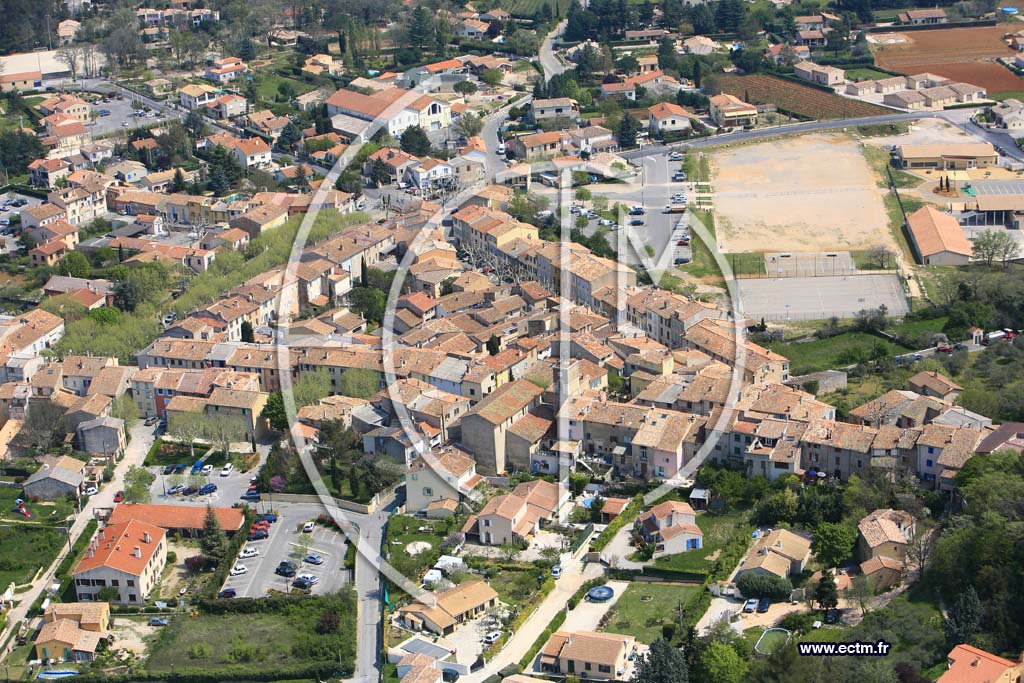 Photo arienne de Nans les Pins