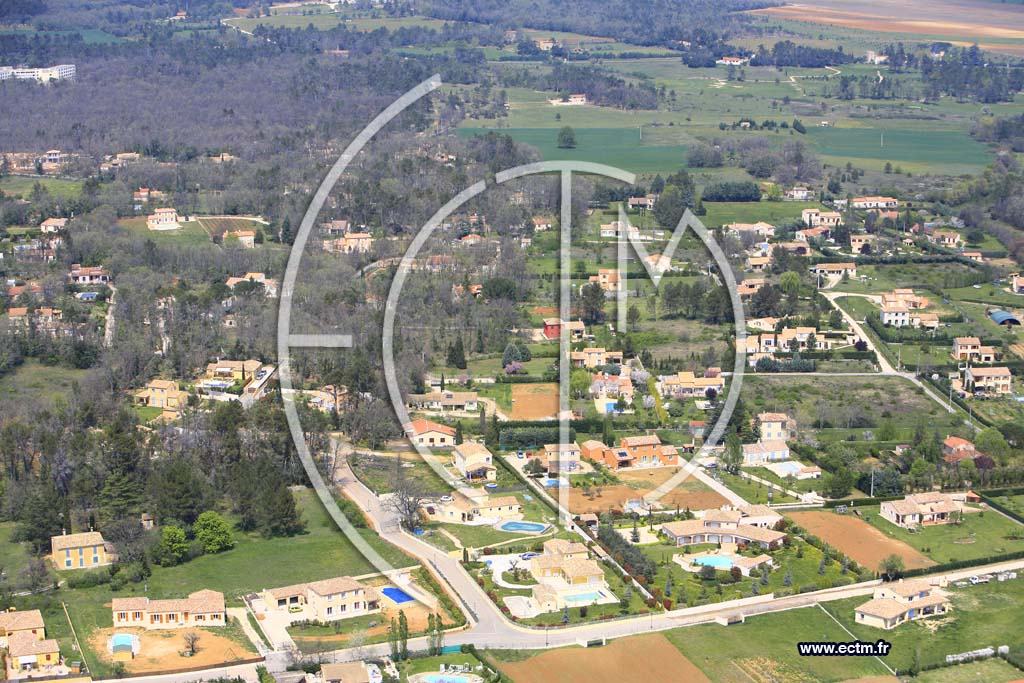 Photo arienne de Nans les Pins