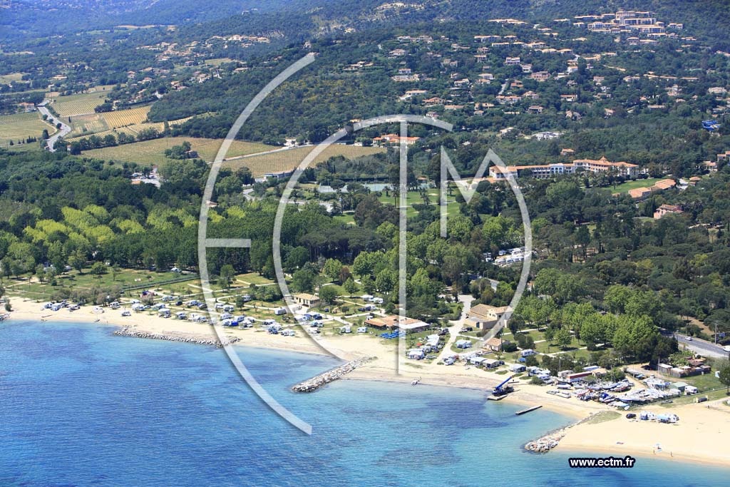 Photo arienne de Grimaud - les Mres