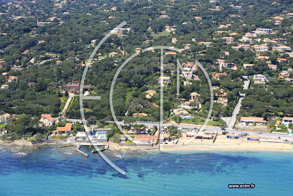 Photo arienne de Sainte Maxime - les Messugues