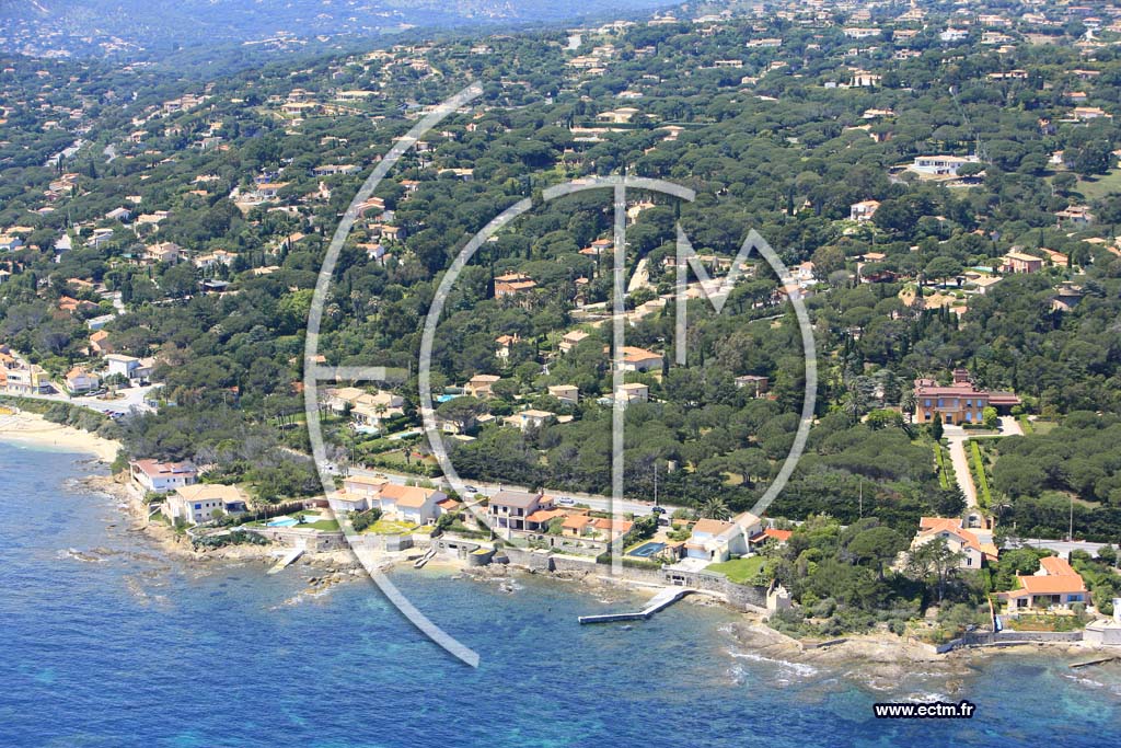 Photo arienne de Sainte Maxime - les Messugues