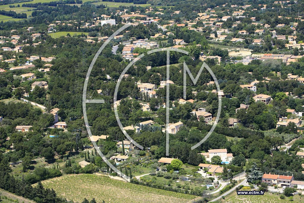 Photo arienne de Chateauneuf de Gadagne