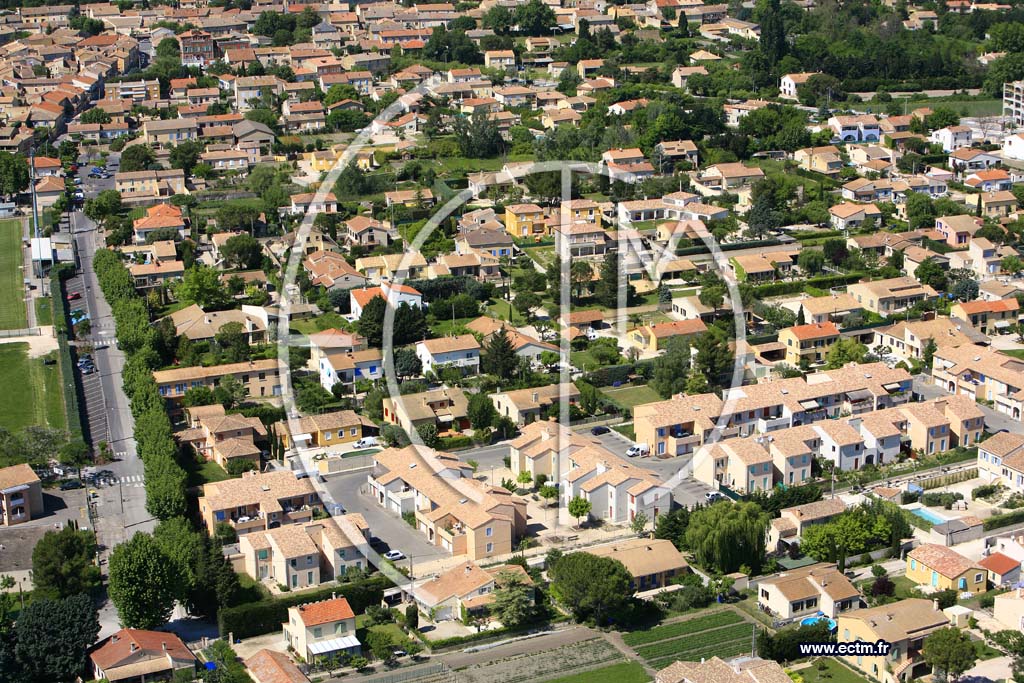 Photo arienne de Entraigues sur la Sorgue