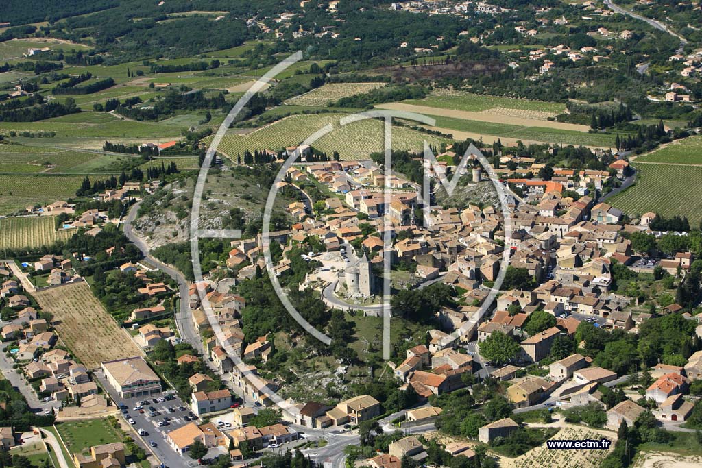 Photo arienne de Rochefort du Gard