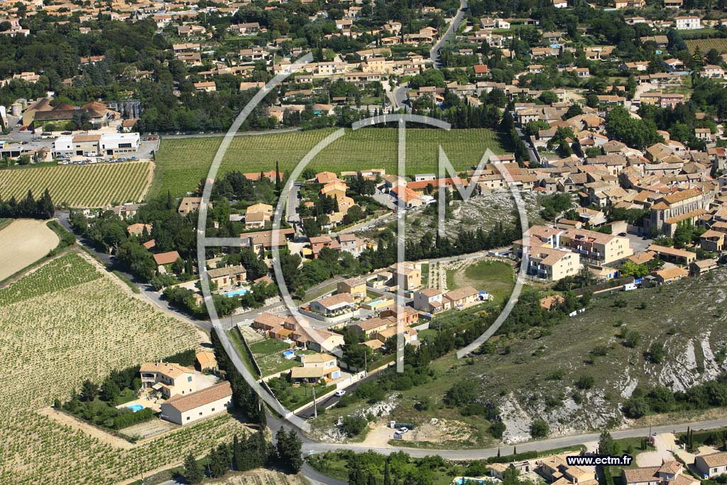 Photo arienne de Rochefort du Gard