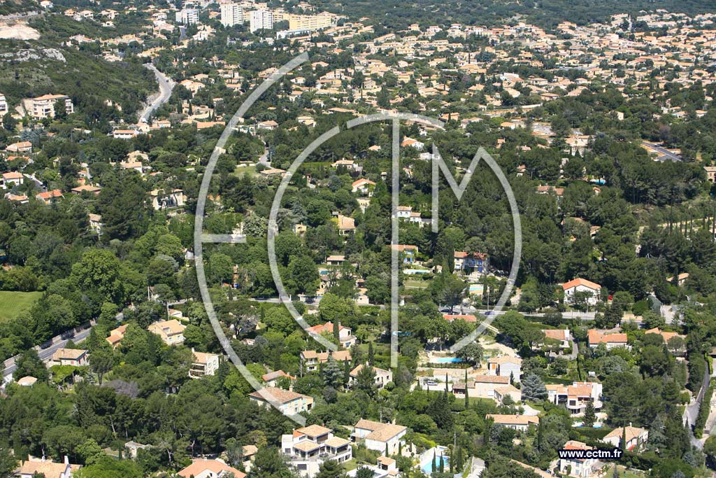 Photo arienne de Villeneuve les Avignon