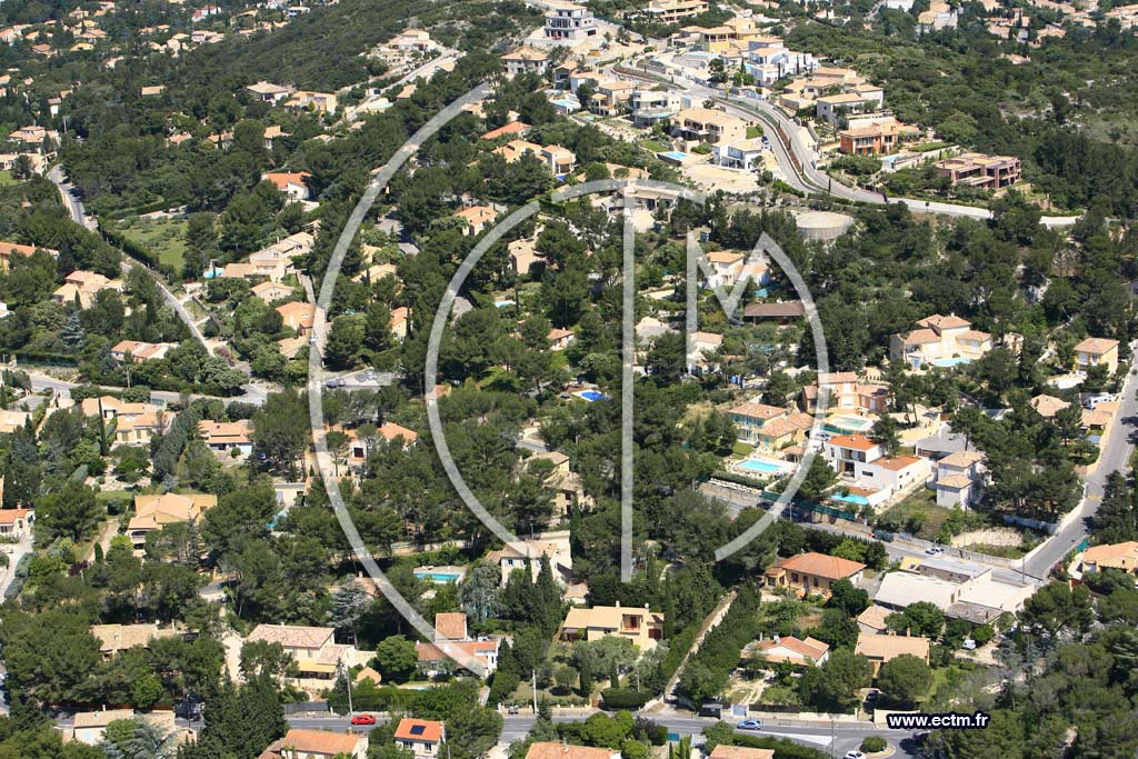 Photo arienne de Villeneuve les Avignon