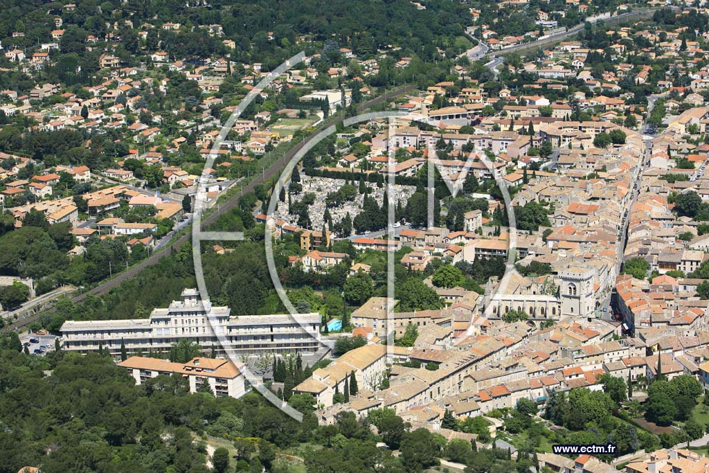 Photo arienne de Villeneuve les Avignon