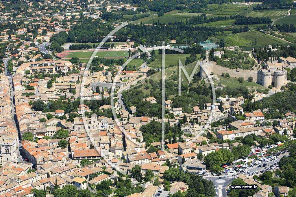 Photo arienne de Villeneuve les Avignon