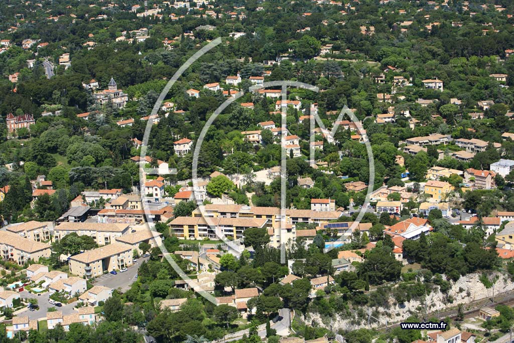 Photo arienne de Villeneuve les Avignon