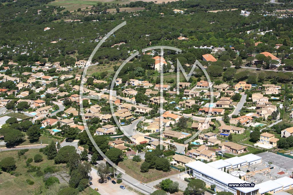 Photo arienne de Frejus - quartier Robert