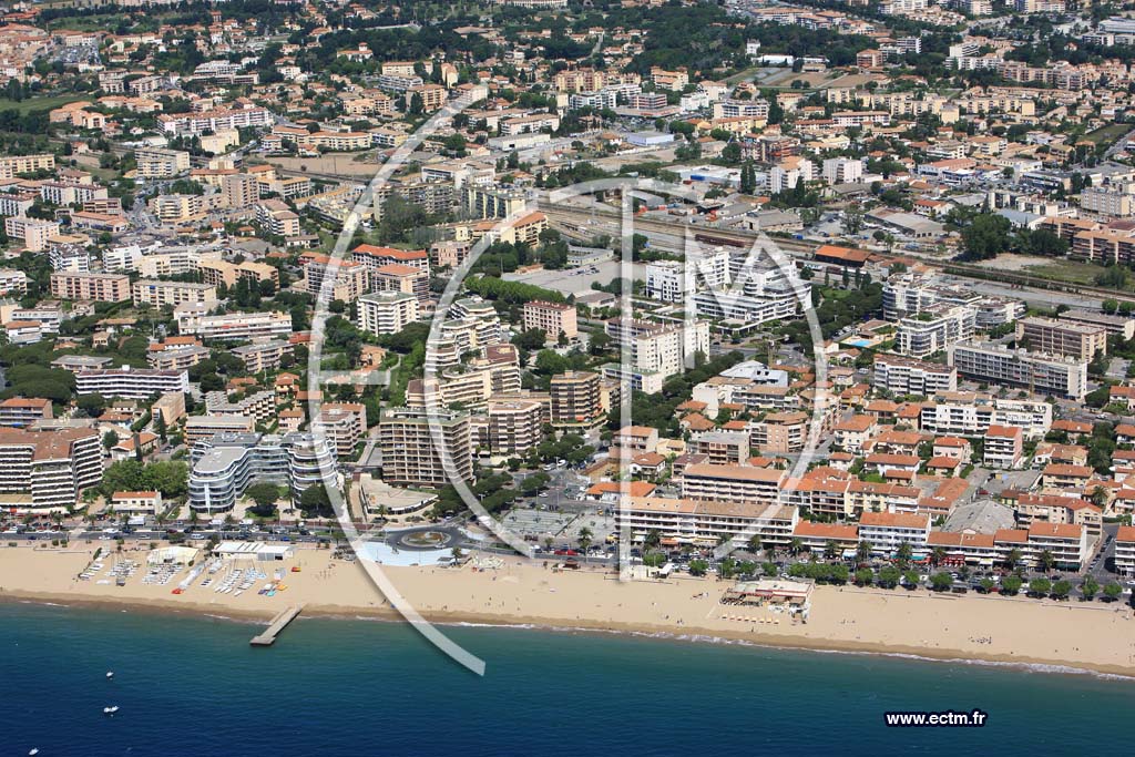 Photo arienne de Frejus