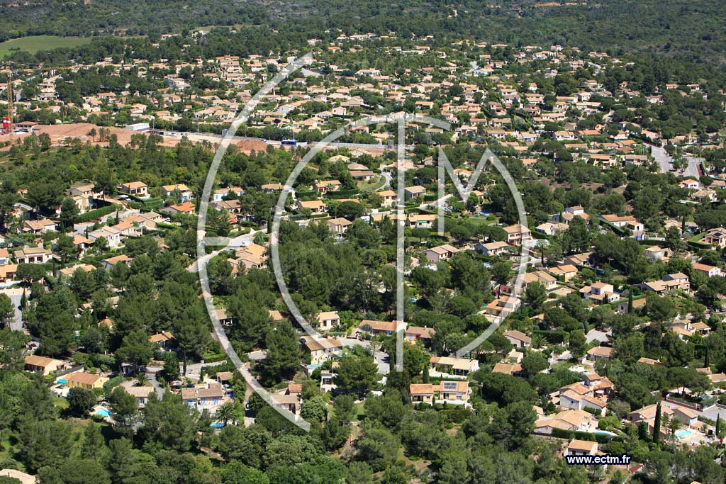 Photo arienne de Roquebrune sur Argens - le Coulet Redon