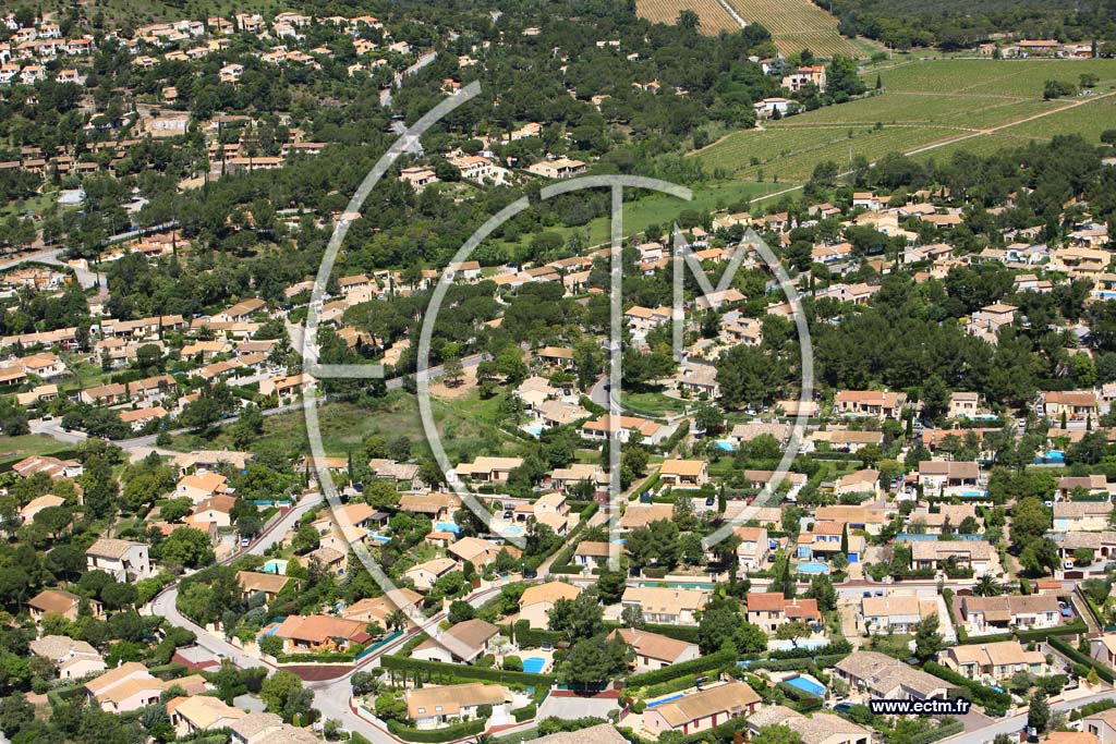 Photo arienne de Roquebrune sur Argens - le Coulet Redon