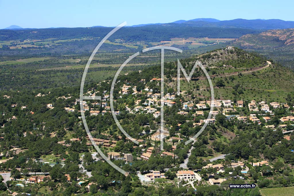 Photo arienne de Roquebrune sur Argens - le Coulet Redon