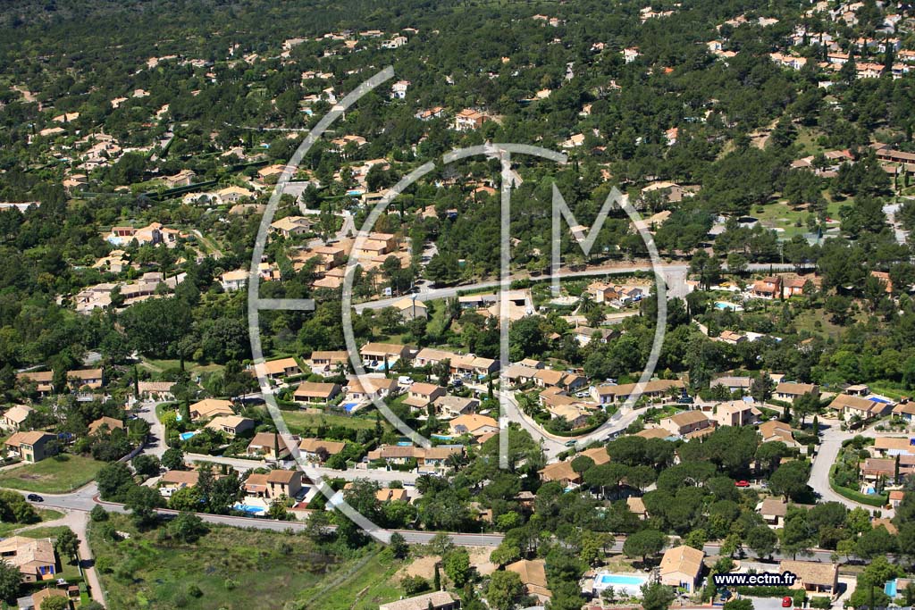 Photo arienne de Roquebrune sur Argens - le Coulet Redon