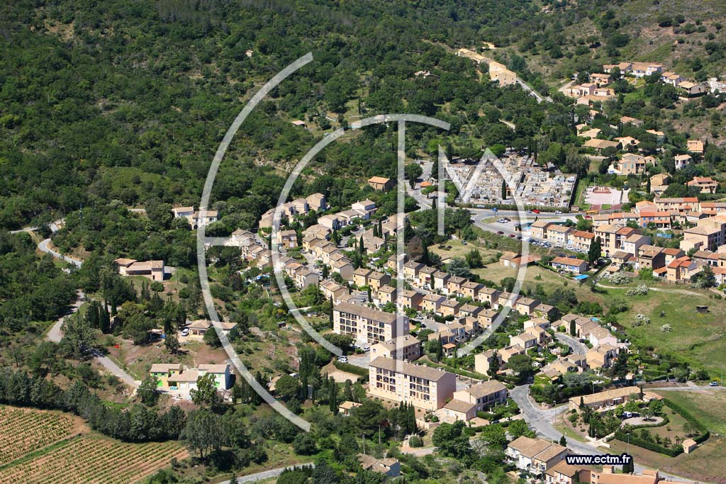 Photo arienne de Roquebrune sur Argens