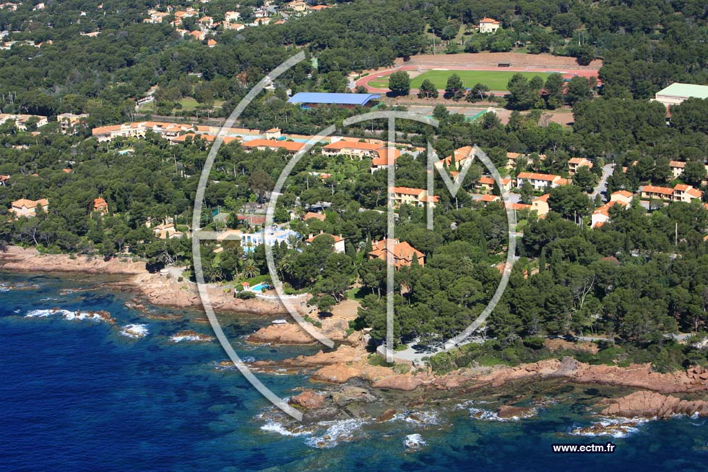 Photo arienne de Saint Raphael - plage de Boulouris