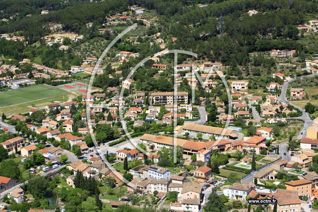 Photo arienne de Trans en Provence