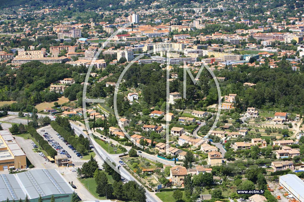 Photo arienne de Draguignan