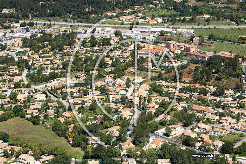 Photo arienne de Le Cannet des Maures