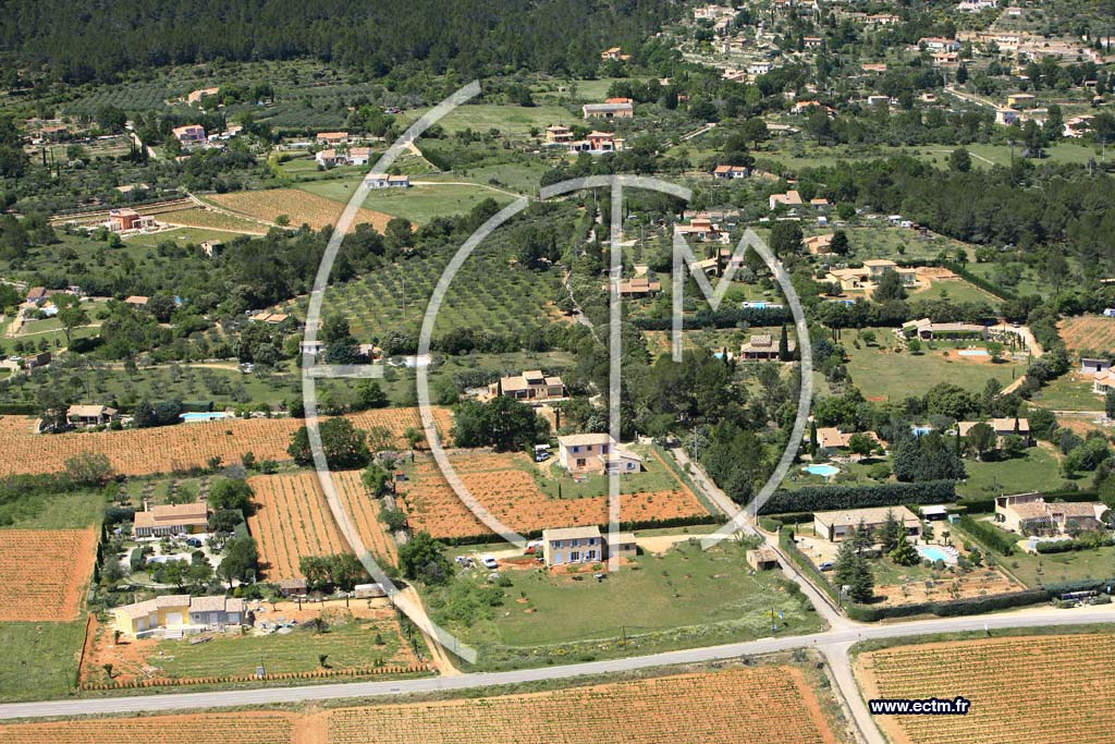 Photo arienne de Cotignac