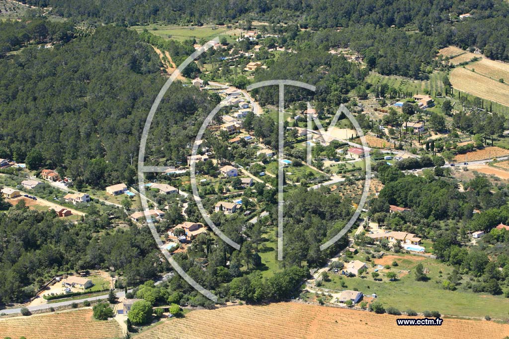 Photo arienne de Montfort sur Argens