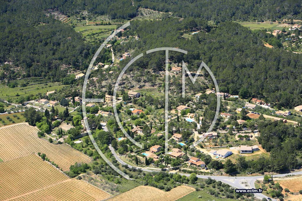 Photo arienne de Montfort sur Argens
