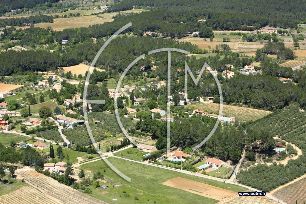 Photo arienne de Saint Antonin du Var