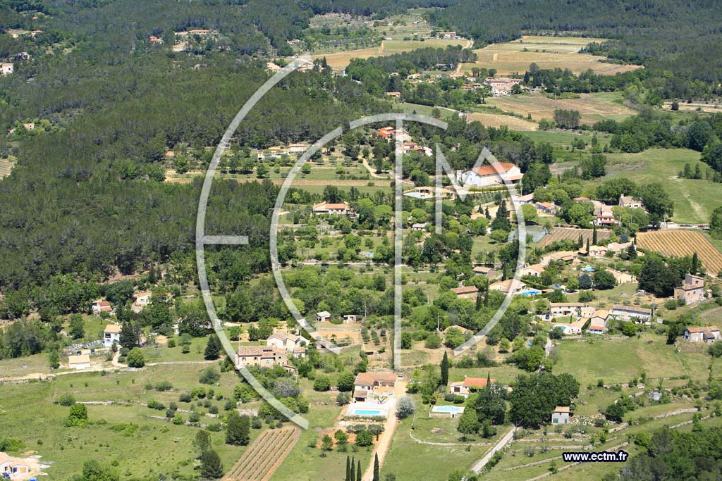 Photo arienne de Saint Antonin du Var