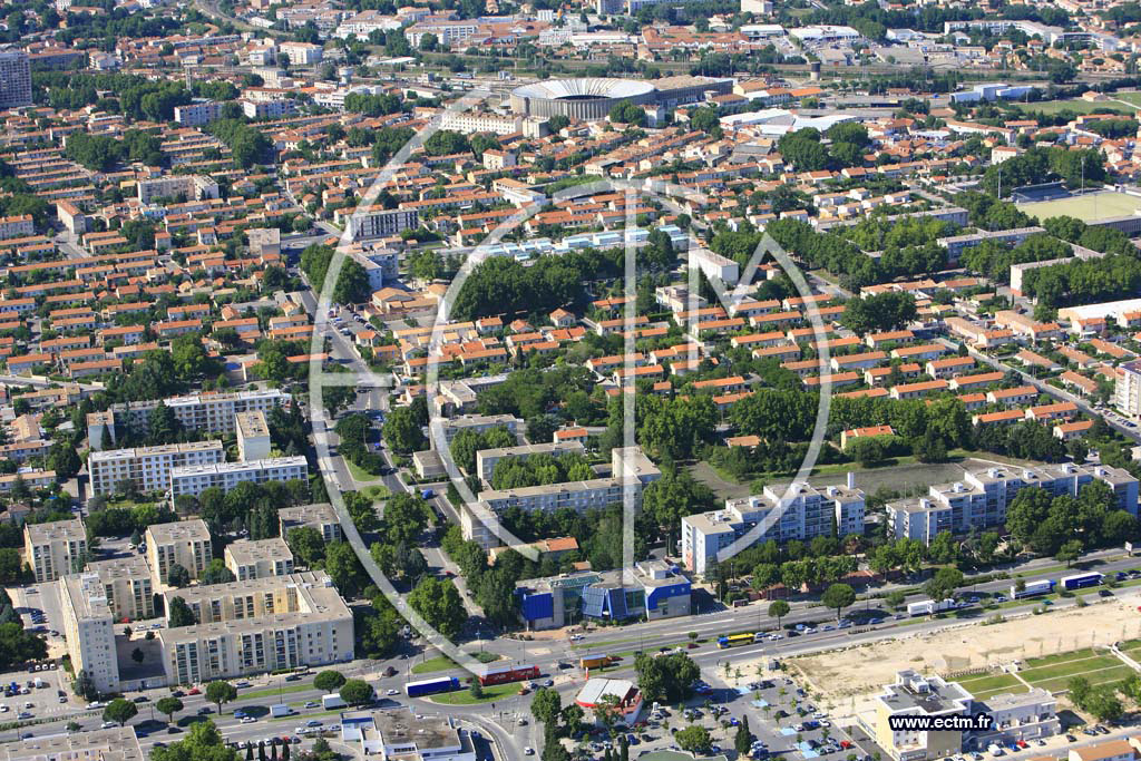 Photo arienne de Avignon - les Rotondes