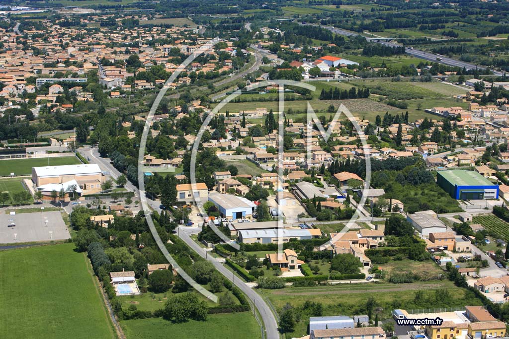 Photo arienne de Morieres les Avignon