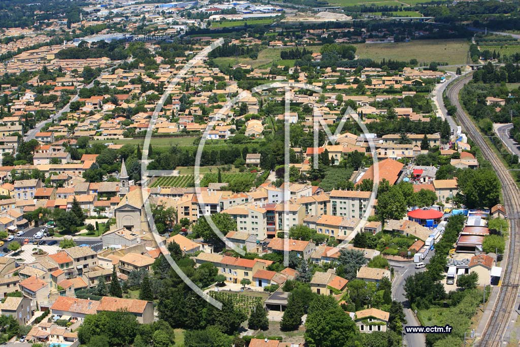 Photo arienne de Morieres les Avignon