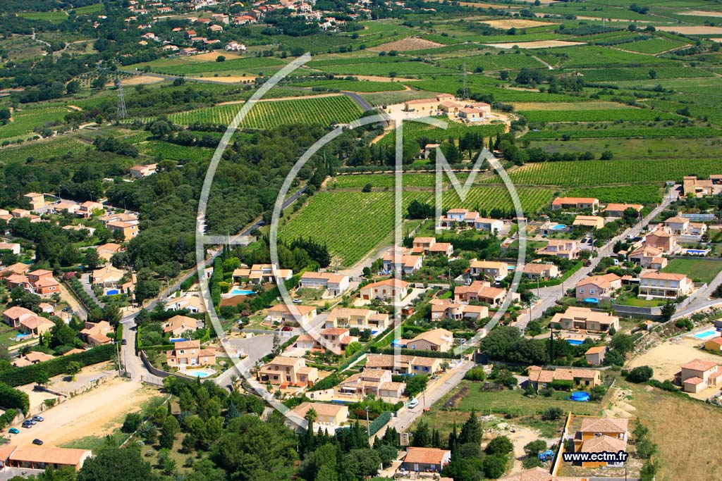 Photo arienne de Saint Felix de Lodez