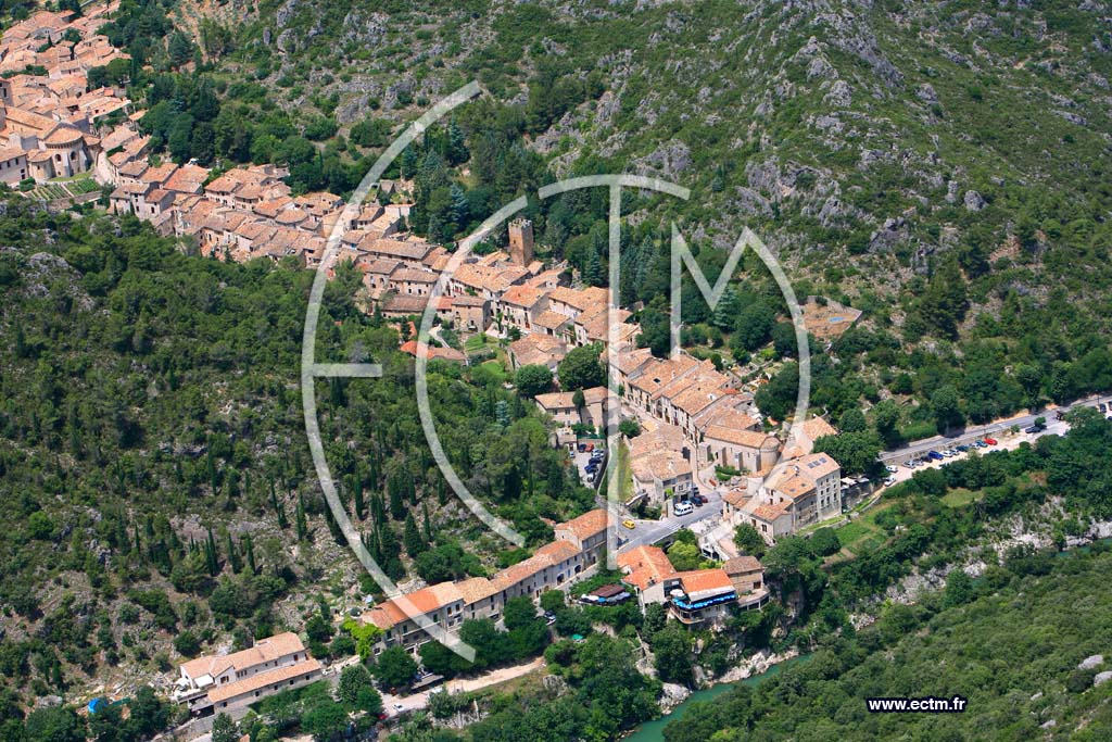 Photo arienne de Saint Guilhem le Desert