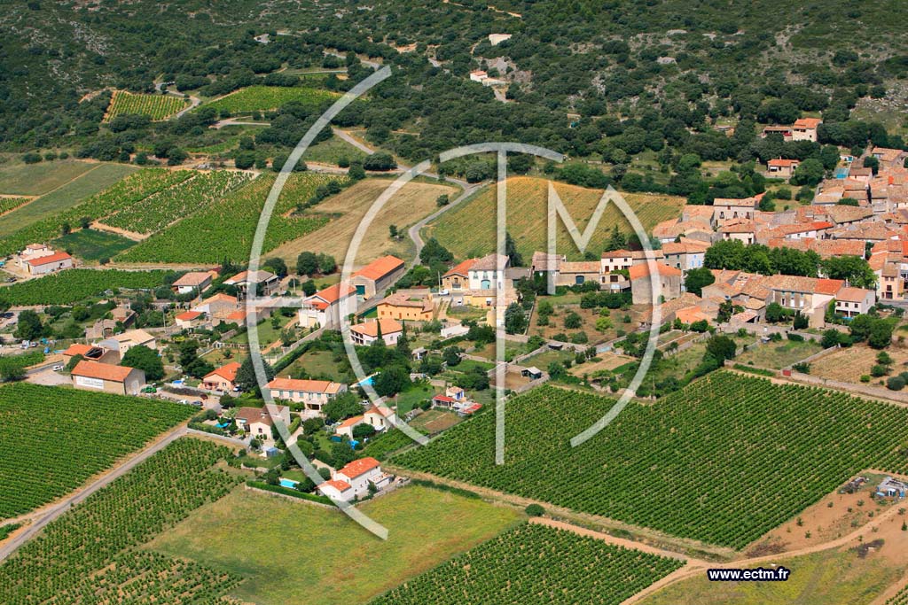 Photo arienne de Saint Saturnin de Lucian