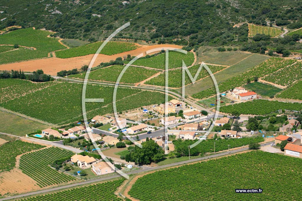 Photo arienne de Saint Saturnin de Lucian