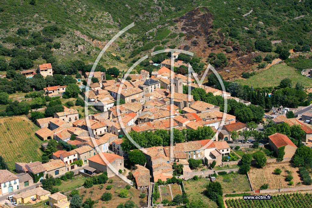 Photo arienne de Saint Saturnin de Lucian