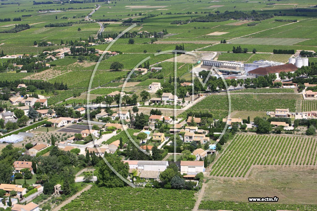 Photo arienne de Sainte Cecile les Vignes