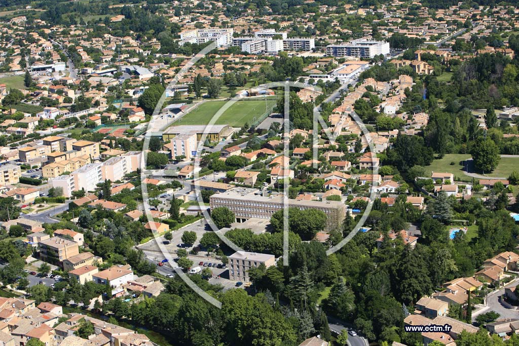 Photo arienne de L isle sur la Sorgue
