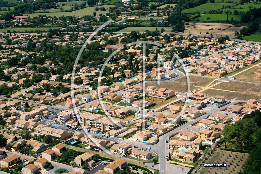 Photo arienne de Saint Martin de Crau