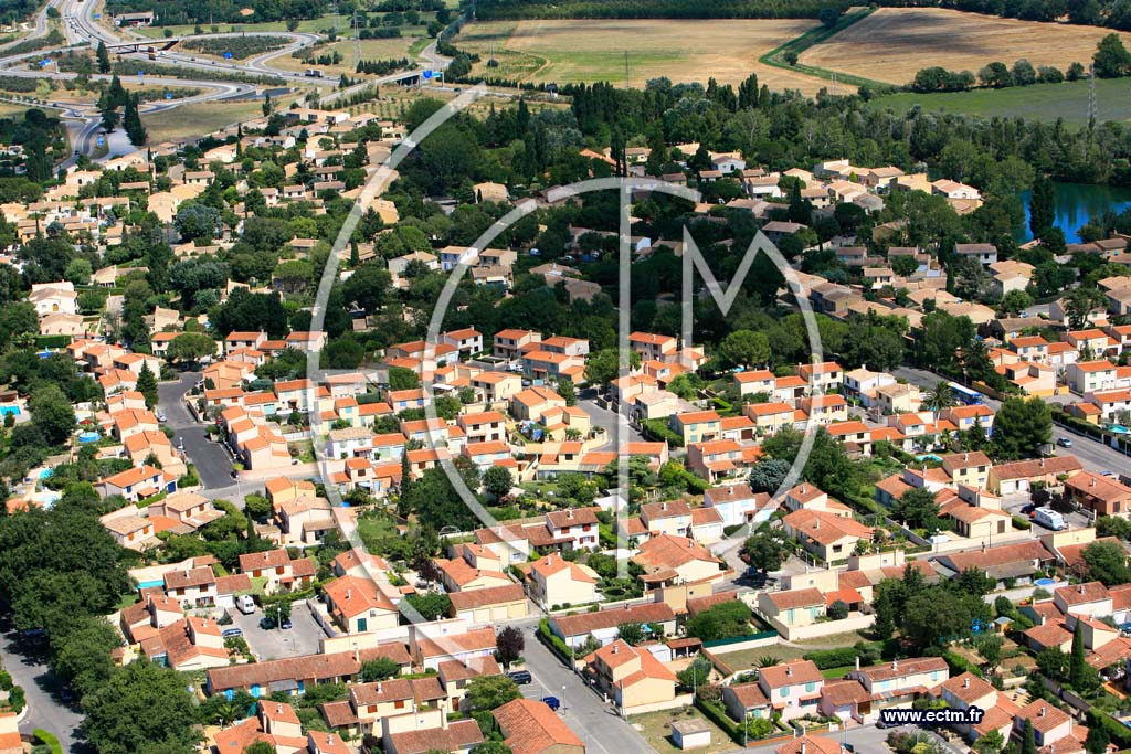 Photo arienne de Saint Martin de Crau