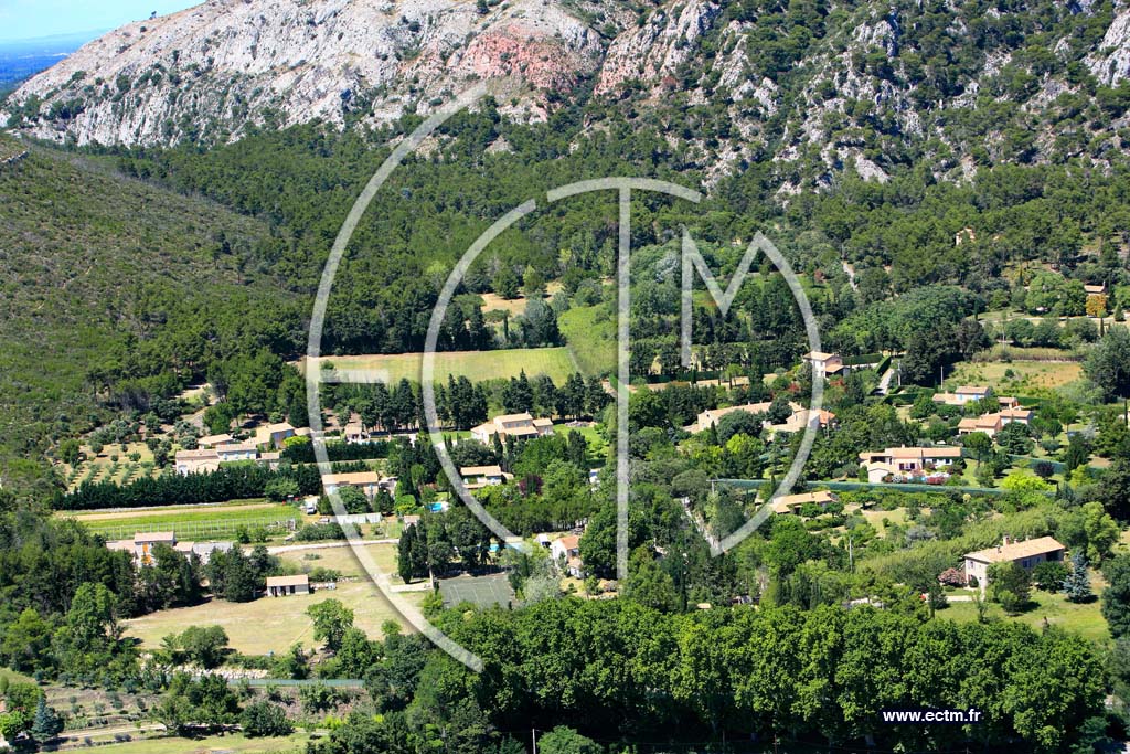 Photo arienne de Cheval blanc - saint Ferreol