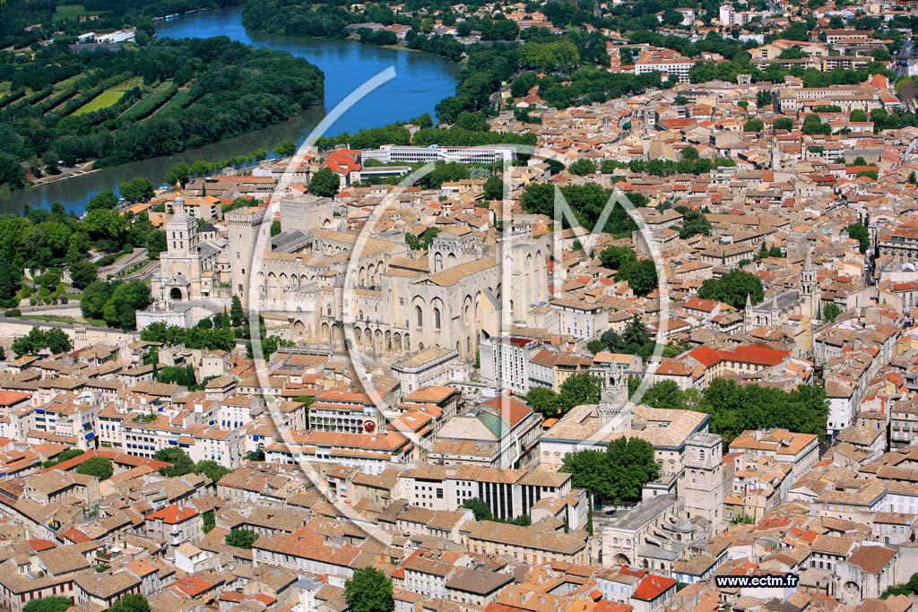 Photo arienne de Avignon (Palais des Papes)