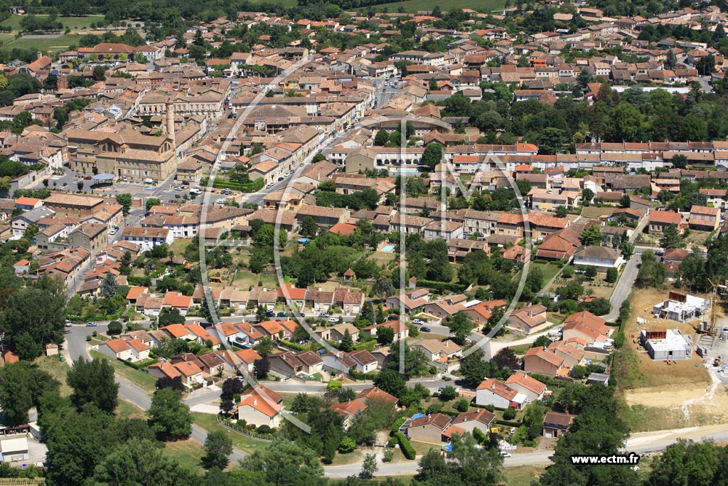 Photo arienne de L isle Jourdain