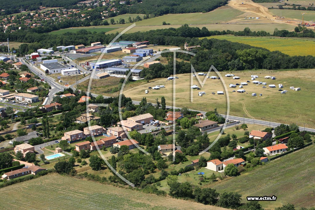 Photo arienne de La Salvetat Saint Gilles